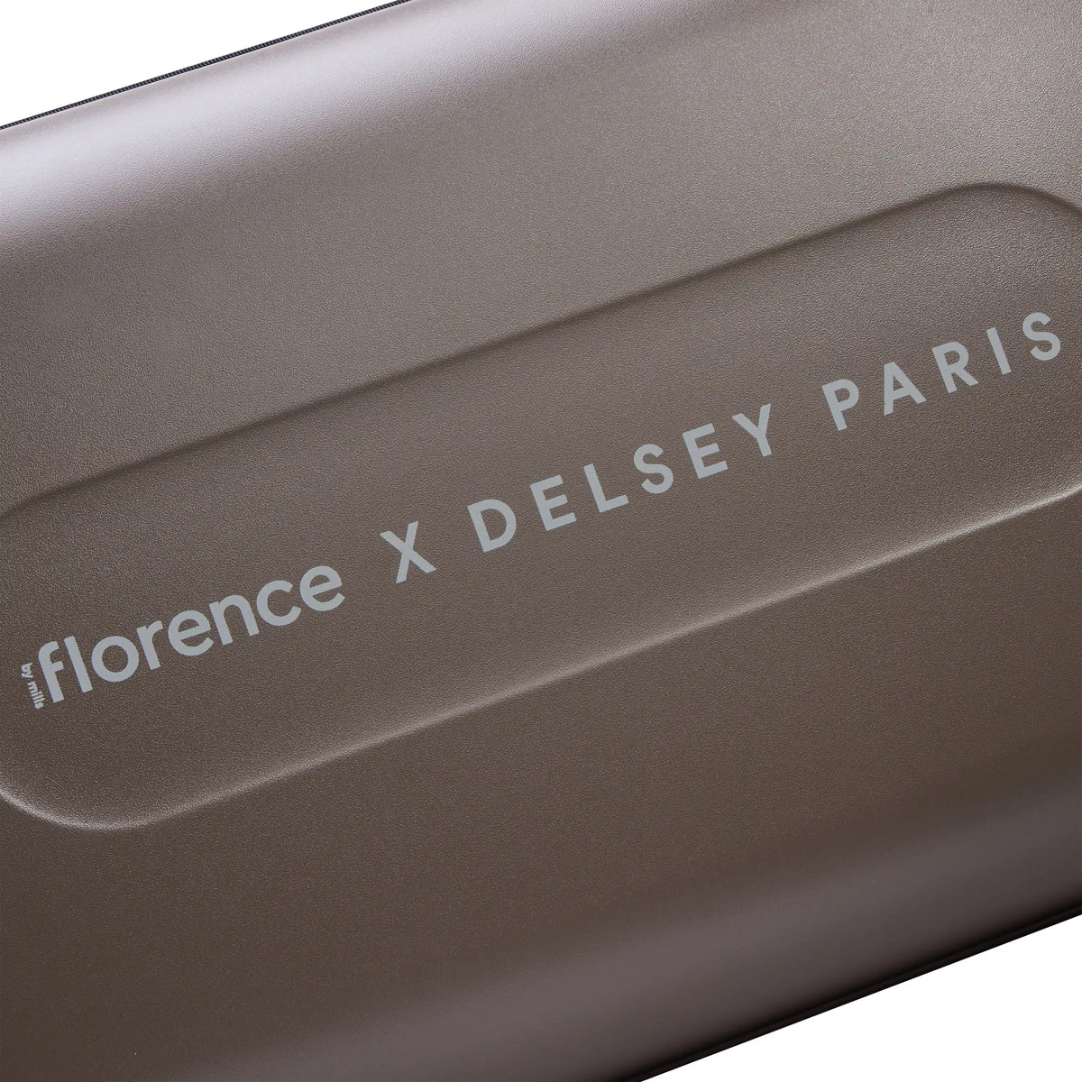 Delsey Florence By Mills X DELSEY PARIS CATCH FLIGHTS - Large Expandable Spinner - Chestnut