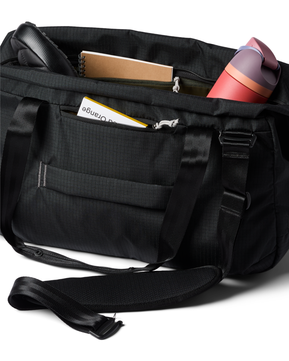Cotopaxi Classics Viaje 35L Travel Duffel - Cotopaxi Black