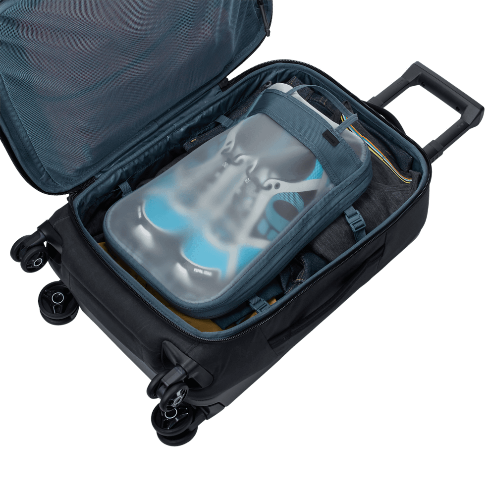 Thule Aion Carry On Spinner - Black