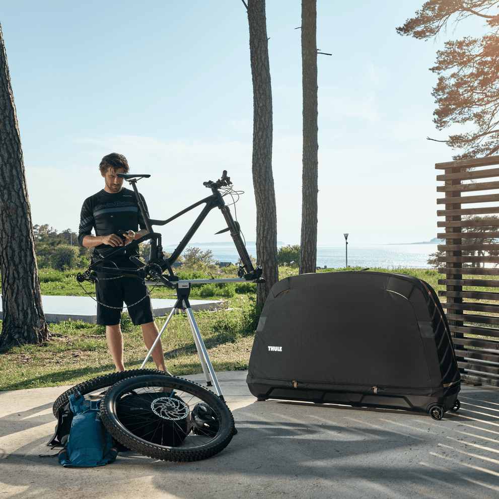 Thule RoundTrip MTB Bike Case - Black