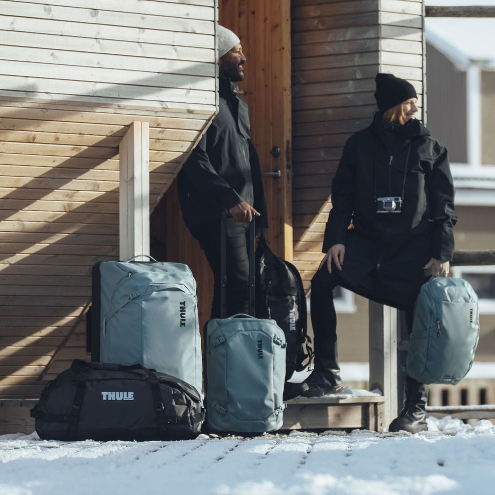 Thule Chasm 40L Duffel - Black