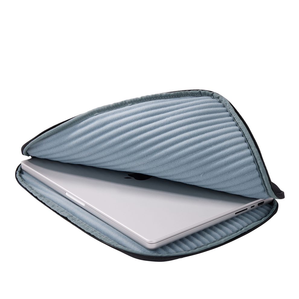 Thule Subterra MacBook Sleeve 16" - Black