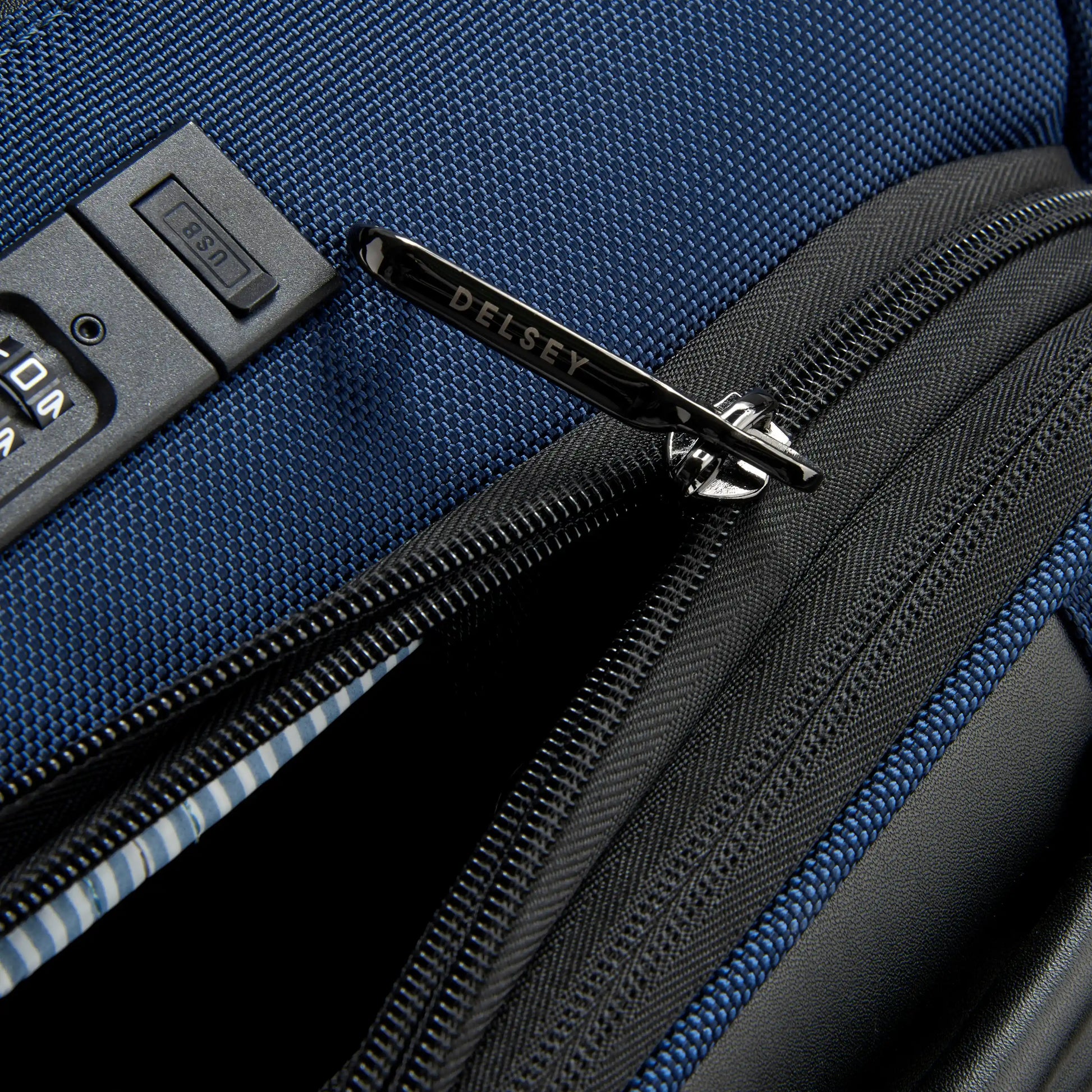 Delsey Wagram - Carry-On Plus Expandable Spinner - Navy