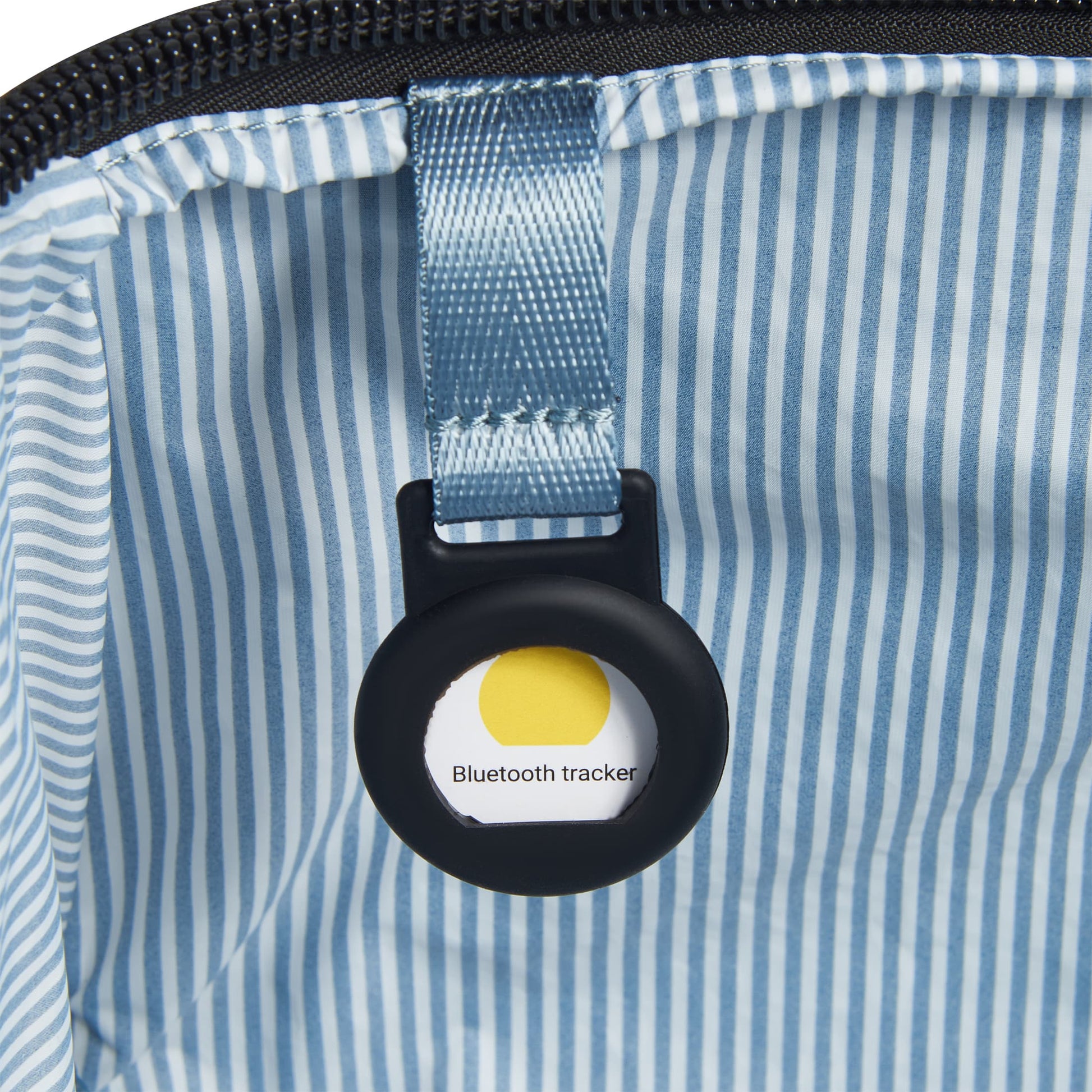 Delsey Turenne Soft - Large Expandable Spinner - Navy
