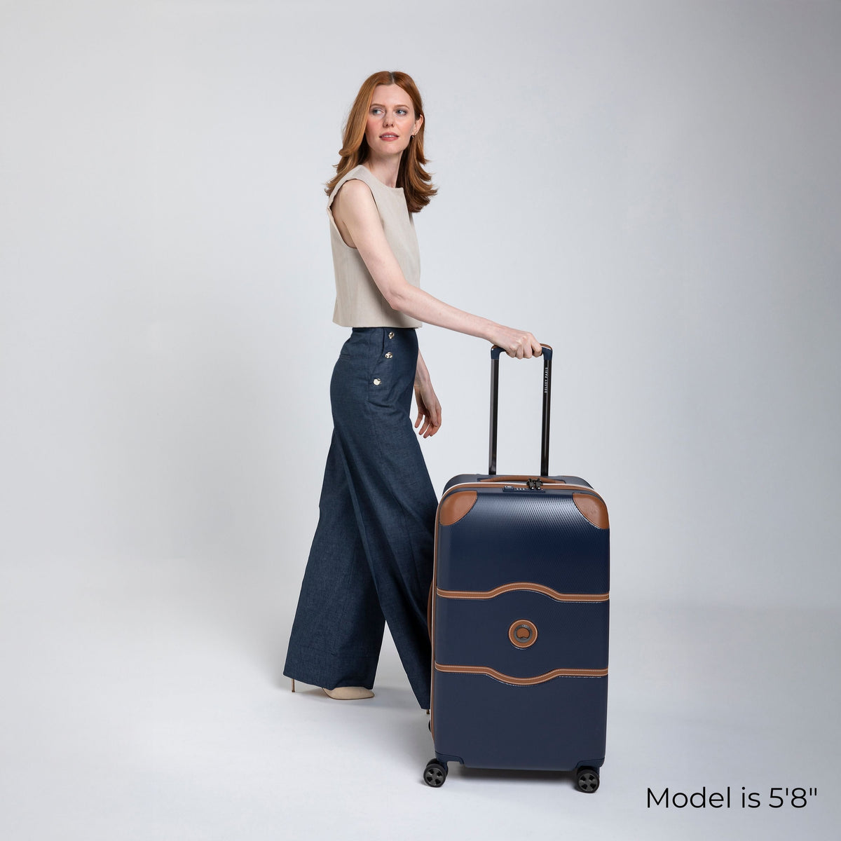 Delsey CHATELET AIR 2.0 - Medium Trunk Spinner - Navy