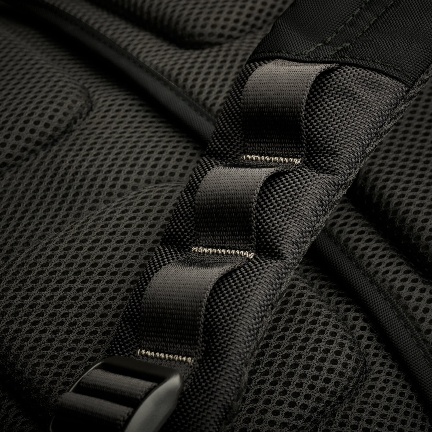 Briggs & Riley HTA Medium Cargo Backpack - Black