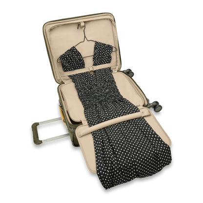 Briggs & Riley Baseline Global 21" Carry-On Expandable Spinner - Olive