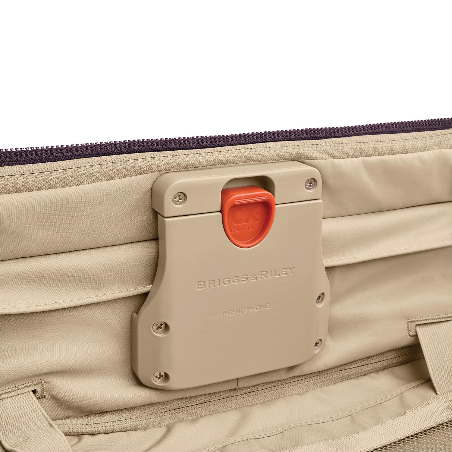 Briggs & Riley Baseline Large Expandable Spinner - Plum