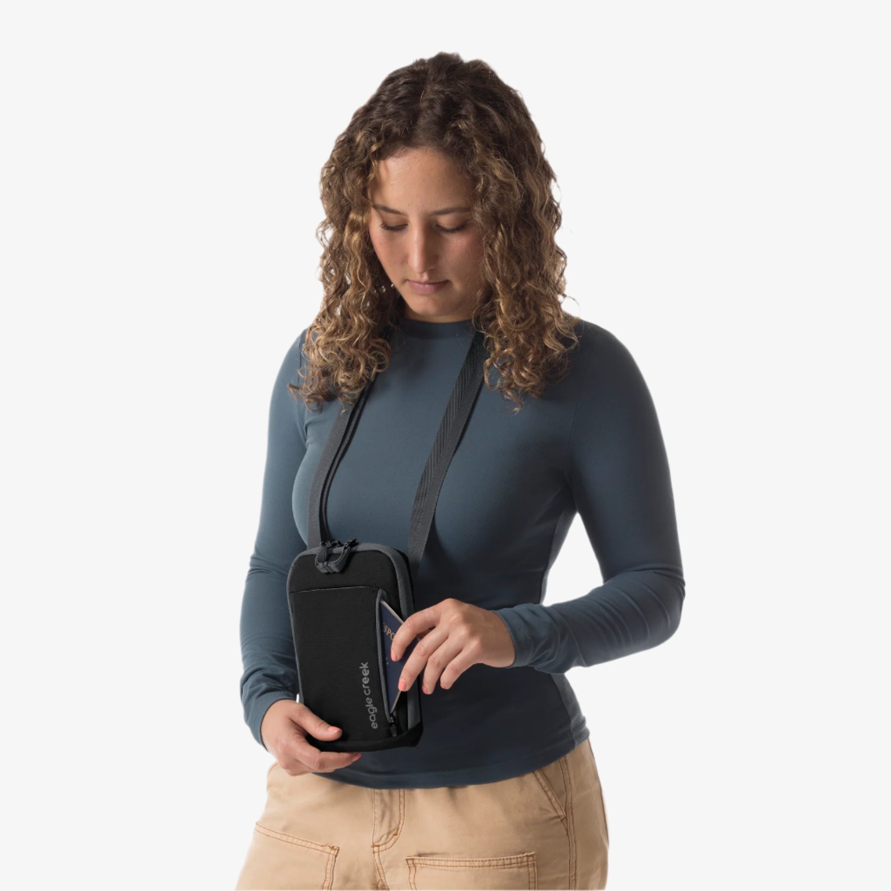 Eagle Creek Stash RFID Crossbody Bag - Black