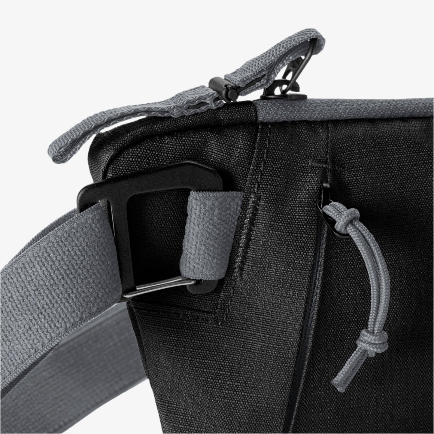 Eagle Creek Stash RFID Sling Bag - Black