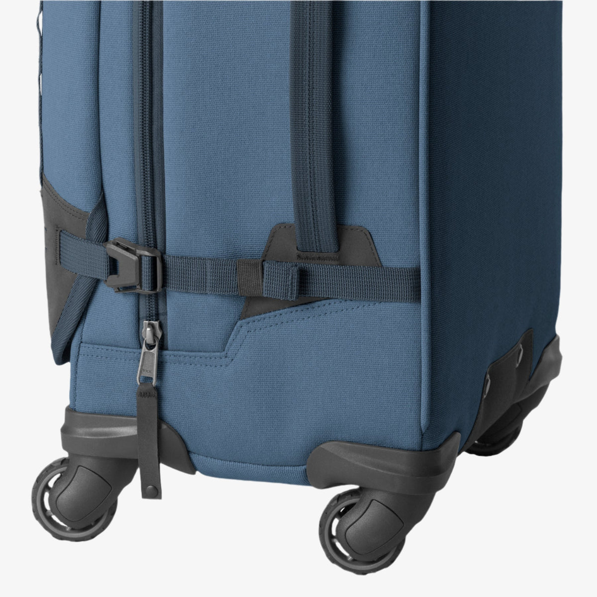 Eagle Creek Gear Warrior XE 4-Wheel 21.75" Carry-On Luggage - Blue Jay
