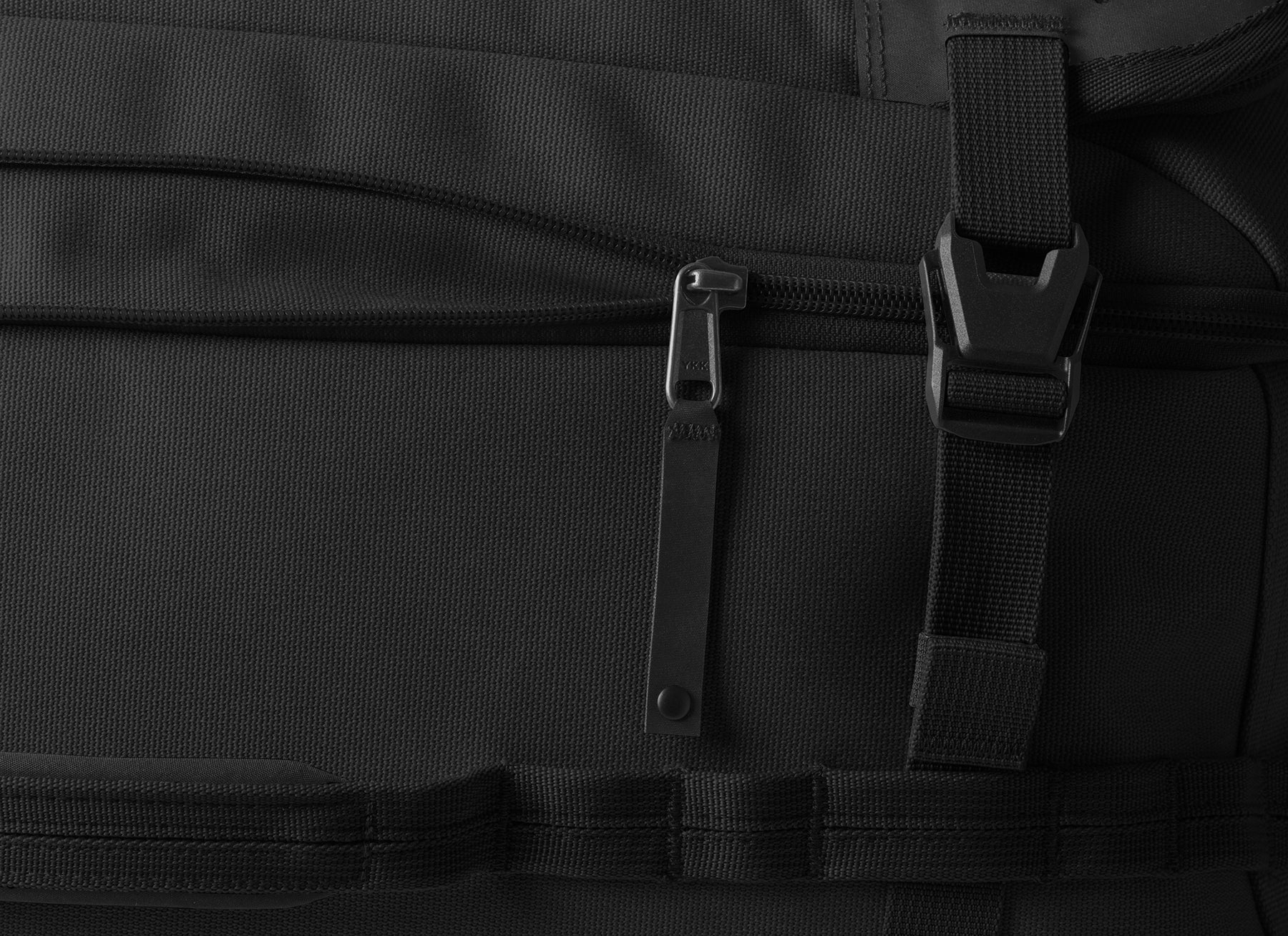 Eagle Creek Gear Warrior XE 2-Wheel 27" Luggage - Black