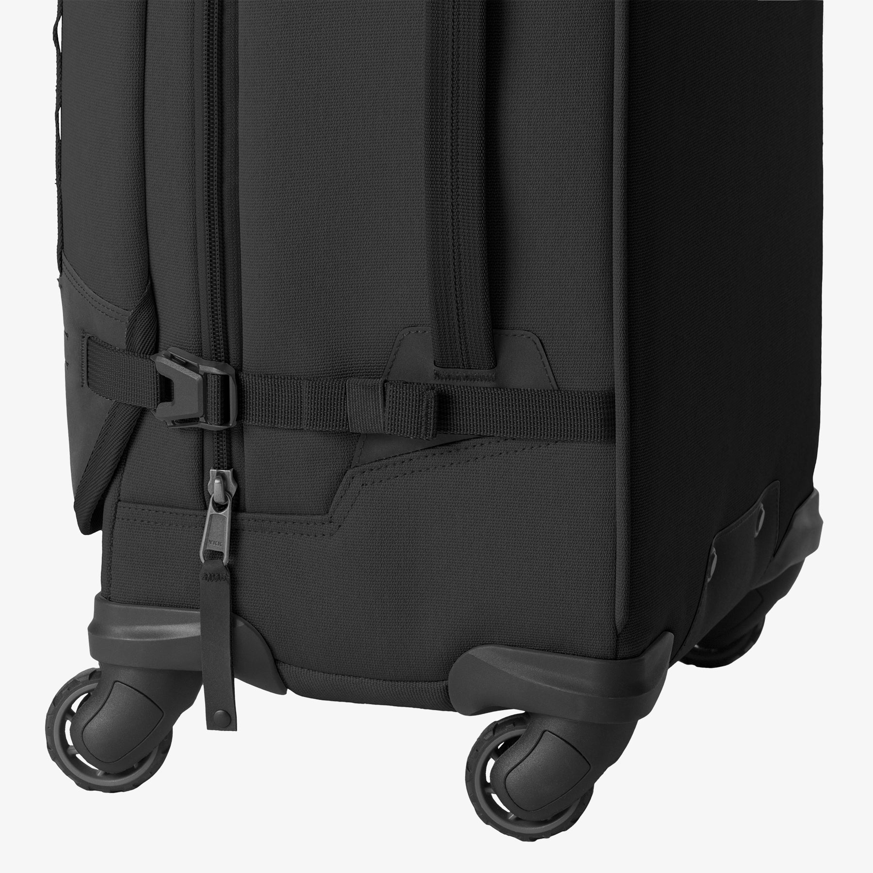 Eagle Creek Gear Warrior XE 4-Wheel Large Carry-On Luggage - Black