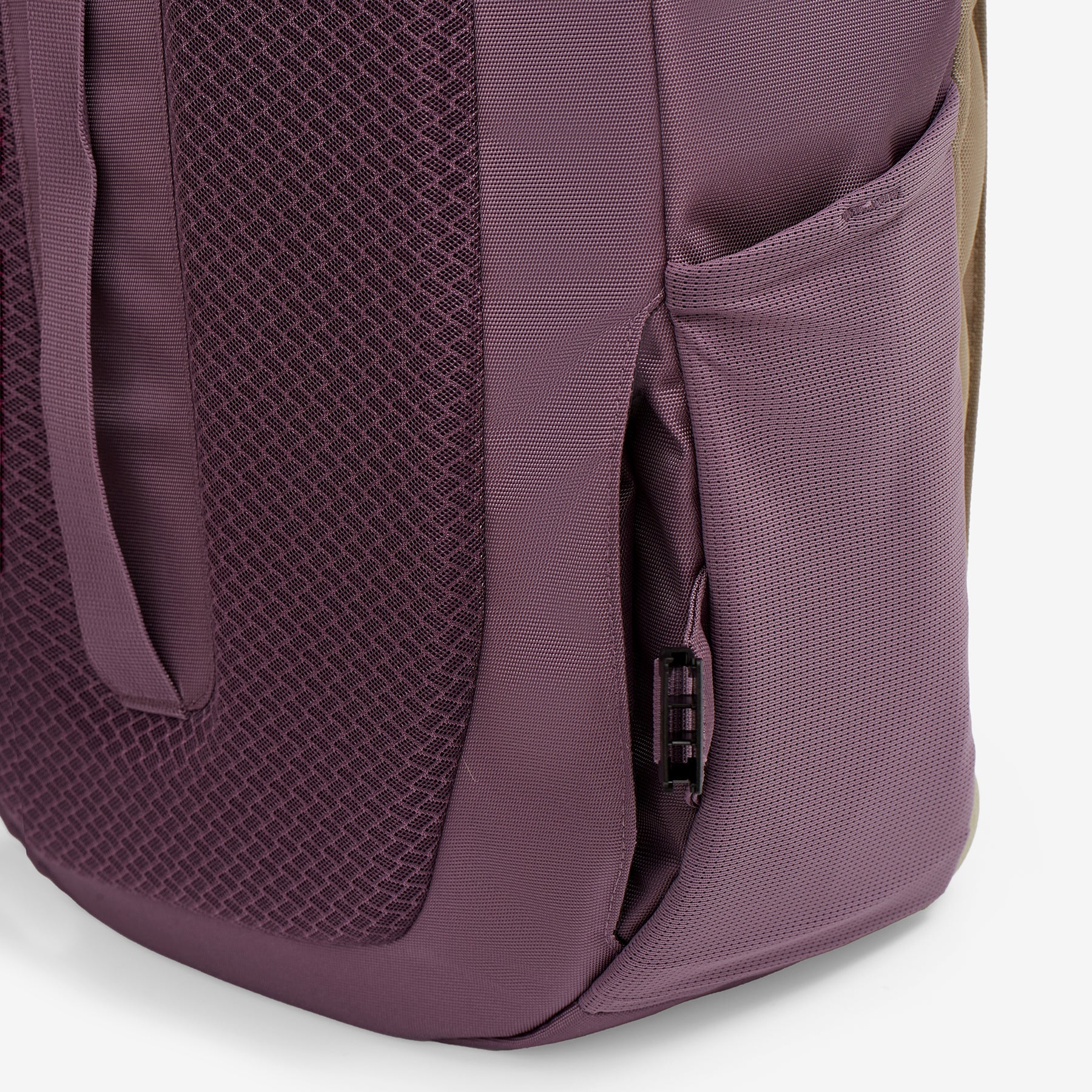 Eagle Creek Tour Lite Travel Pack 38L - Desert Violet
