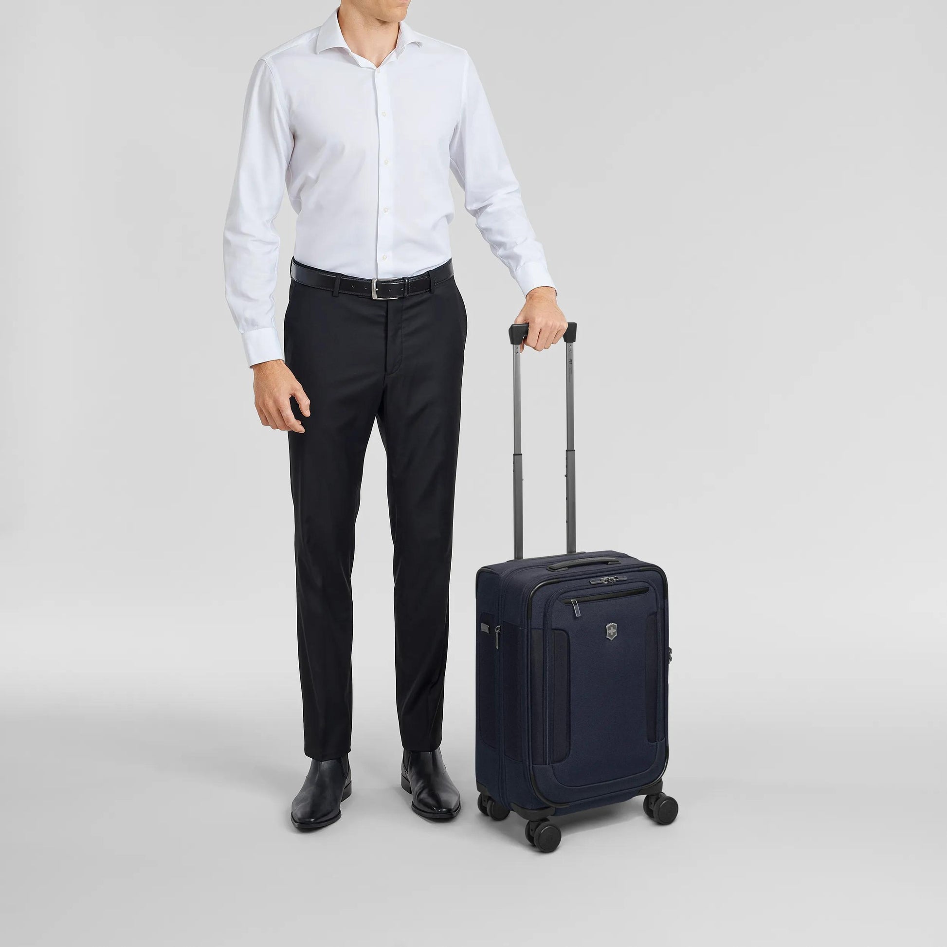Victorinox Werks Traveler 7.0 Frequent Flyer Carry-On - Blue