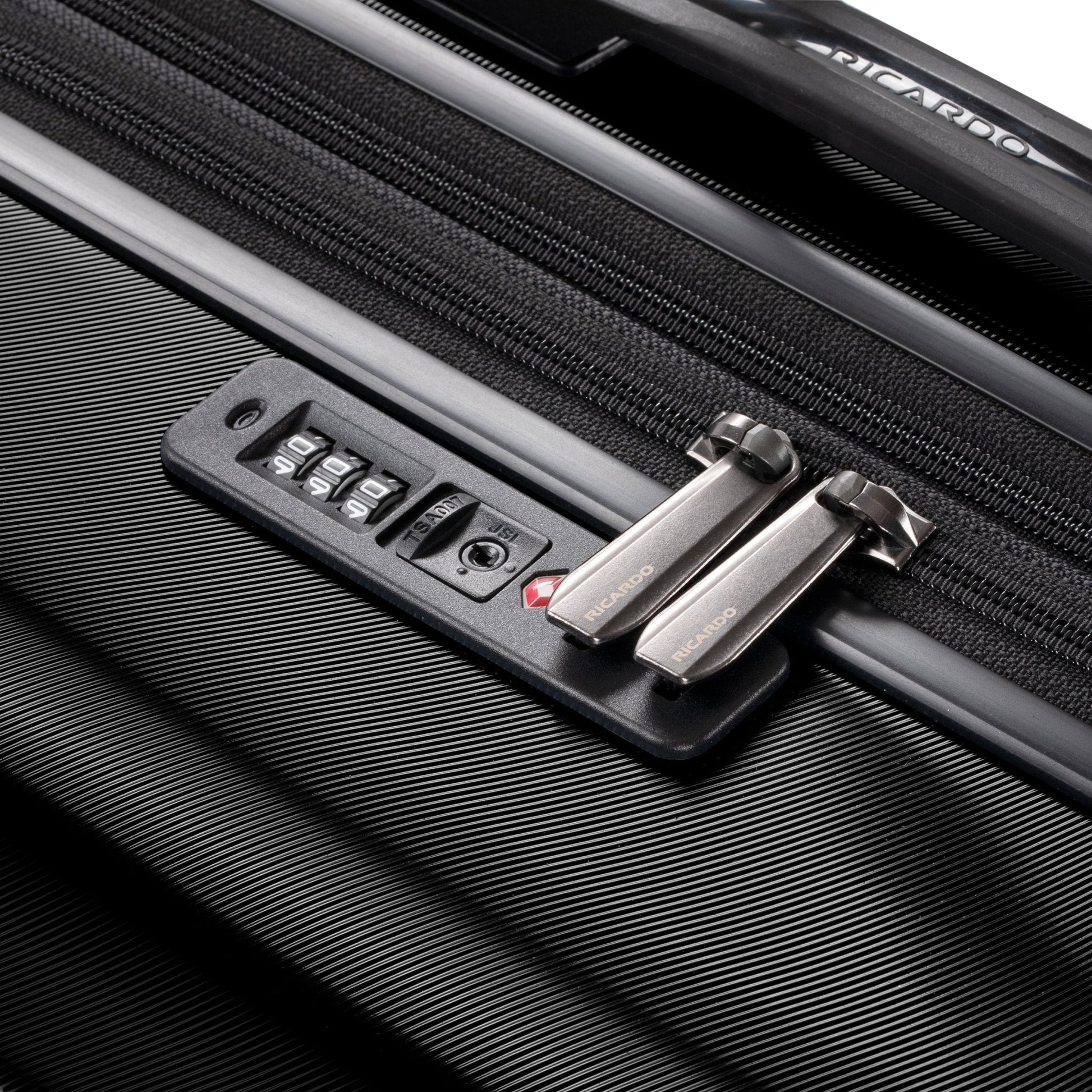 Ricardo Beverly Hills Brentwood Hardside Medium Check-In Expandable Spinner - Onyx