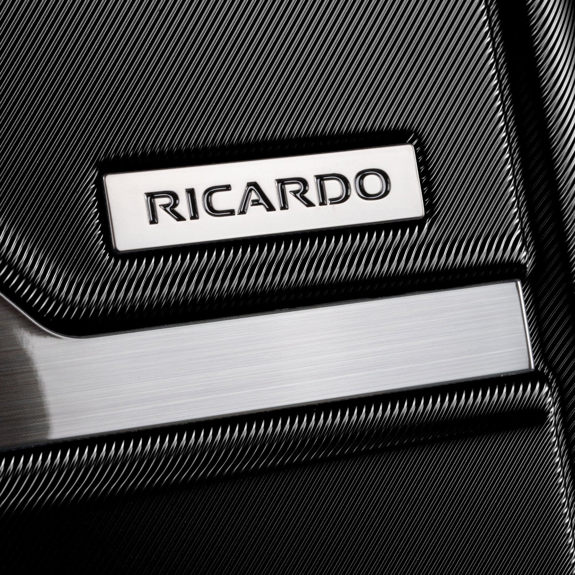 Ricardo Beverly Hills Brentwood Hardside Large Check-In Expandable Spinner - Onyx