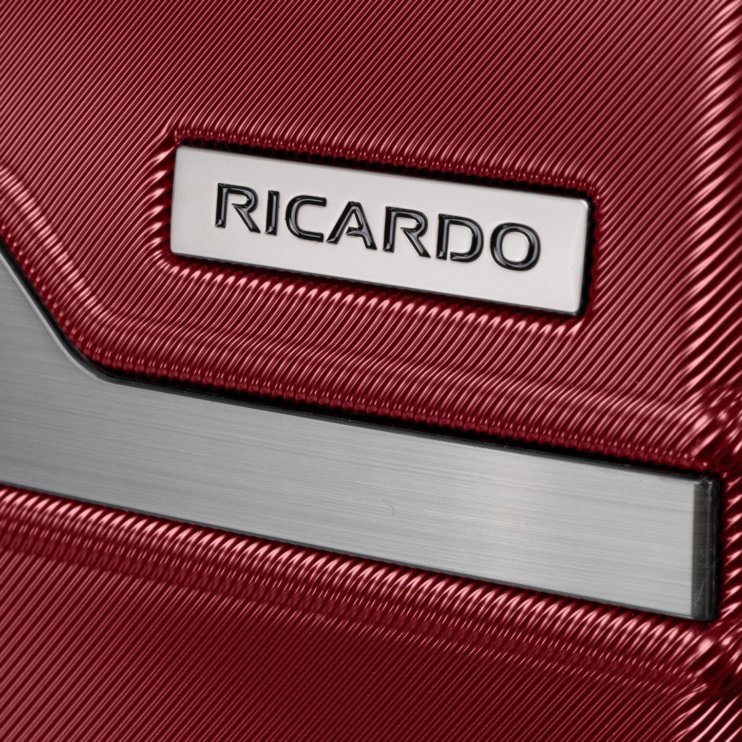 Ricardo Beverly Hills Brentwood Hardside Medium Check-In Expandable Spinner - Crimson