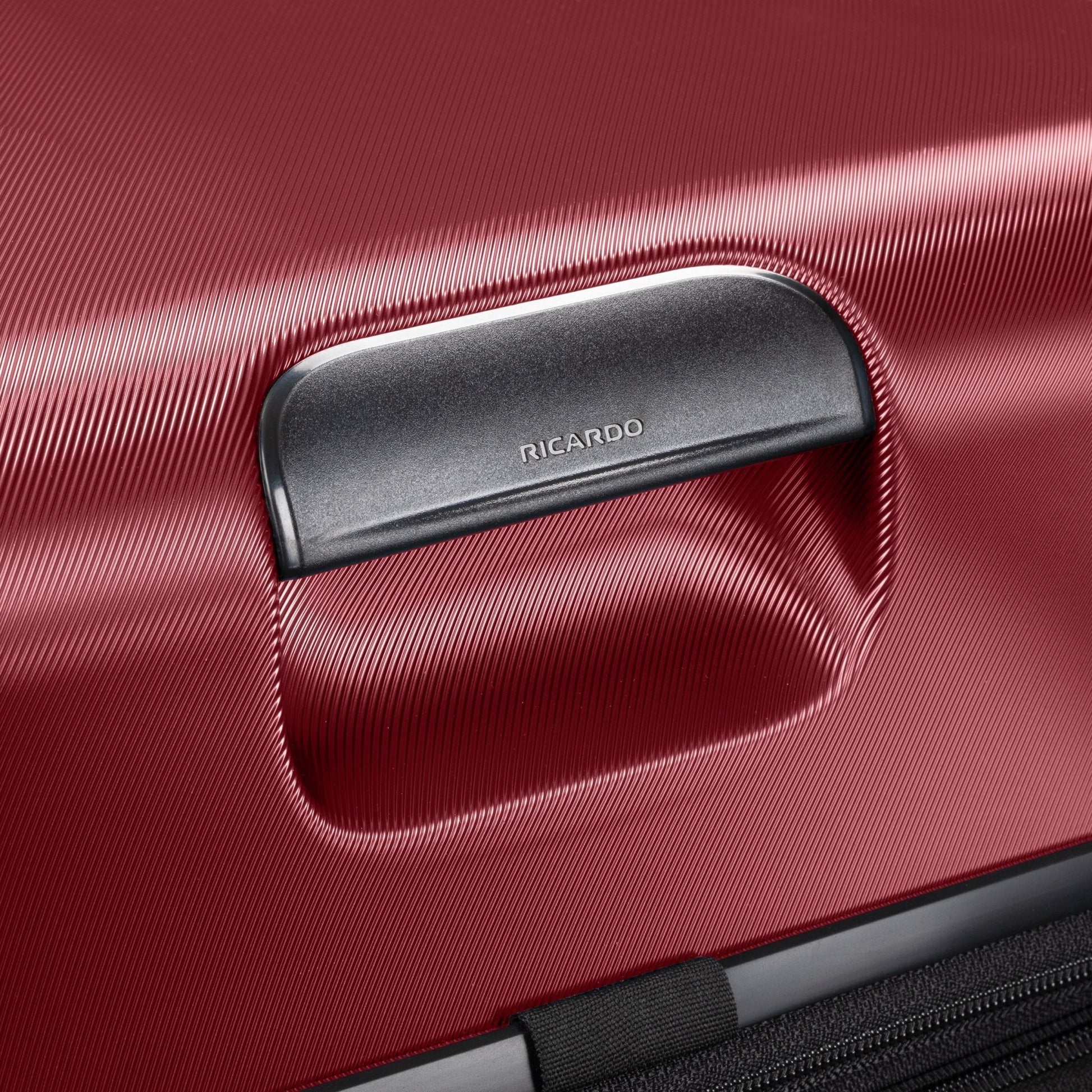 Ricardo Beverly Hills Brentwood Hardside Medium Check-In Expandable Spinner - Crimson