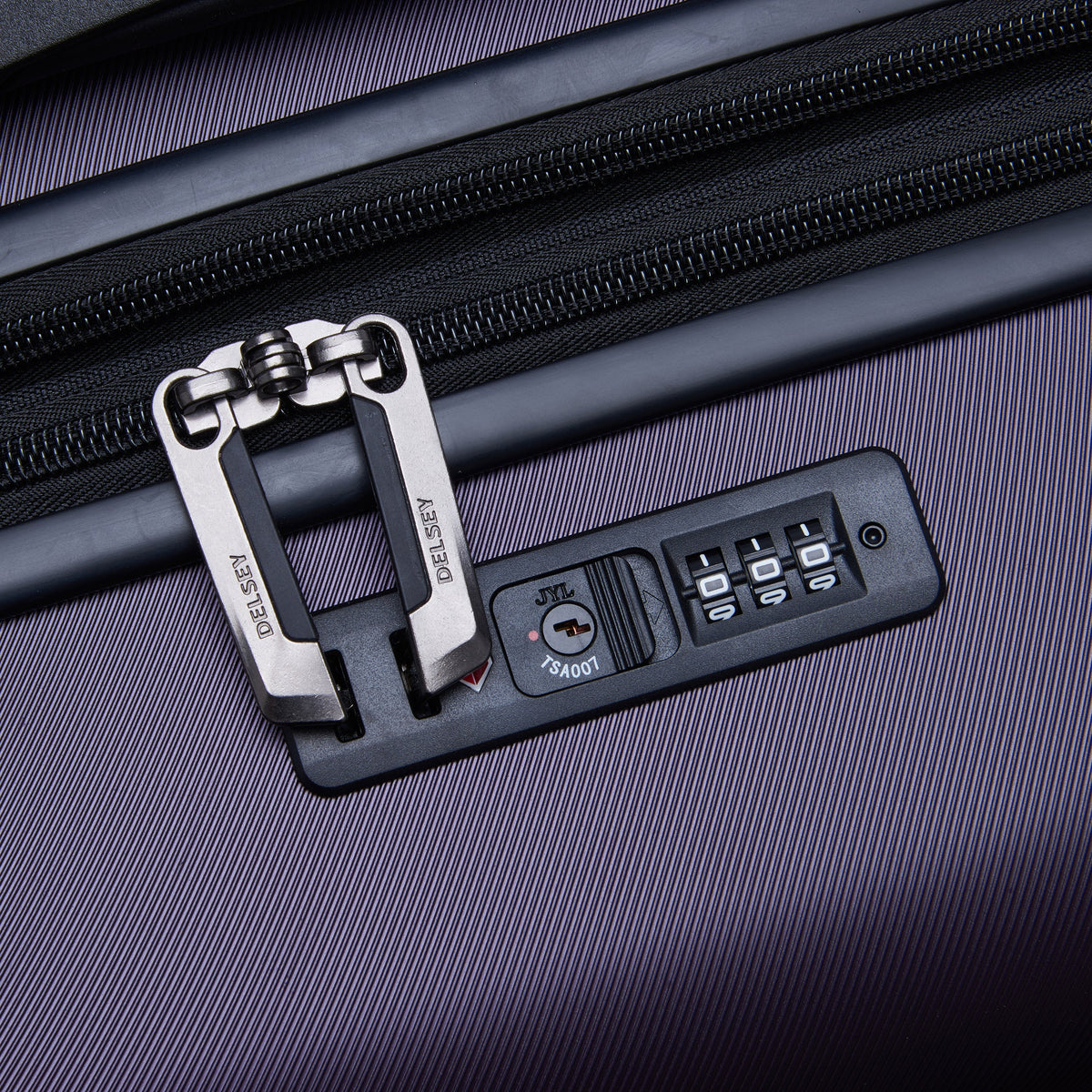 Delsey AIR ARMOUR - M Expandable (68cm) - Dark purple