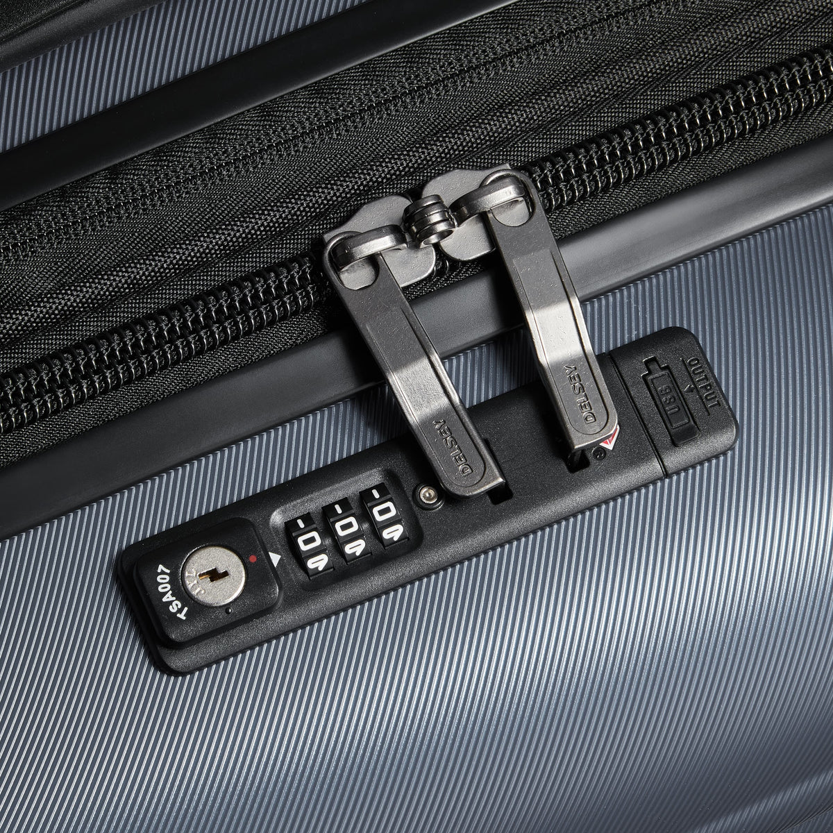 Delsey Cruise 3.0 - Carry-On Plus Expandable Spinner - Graphite