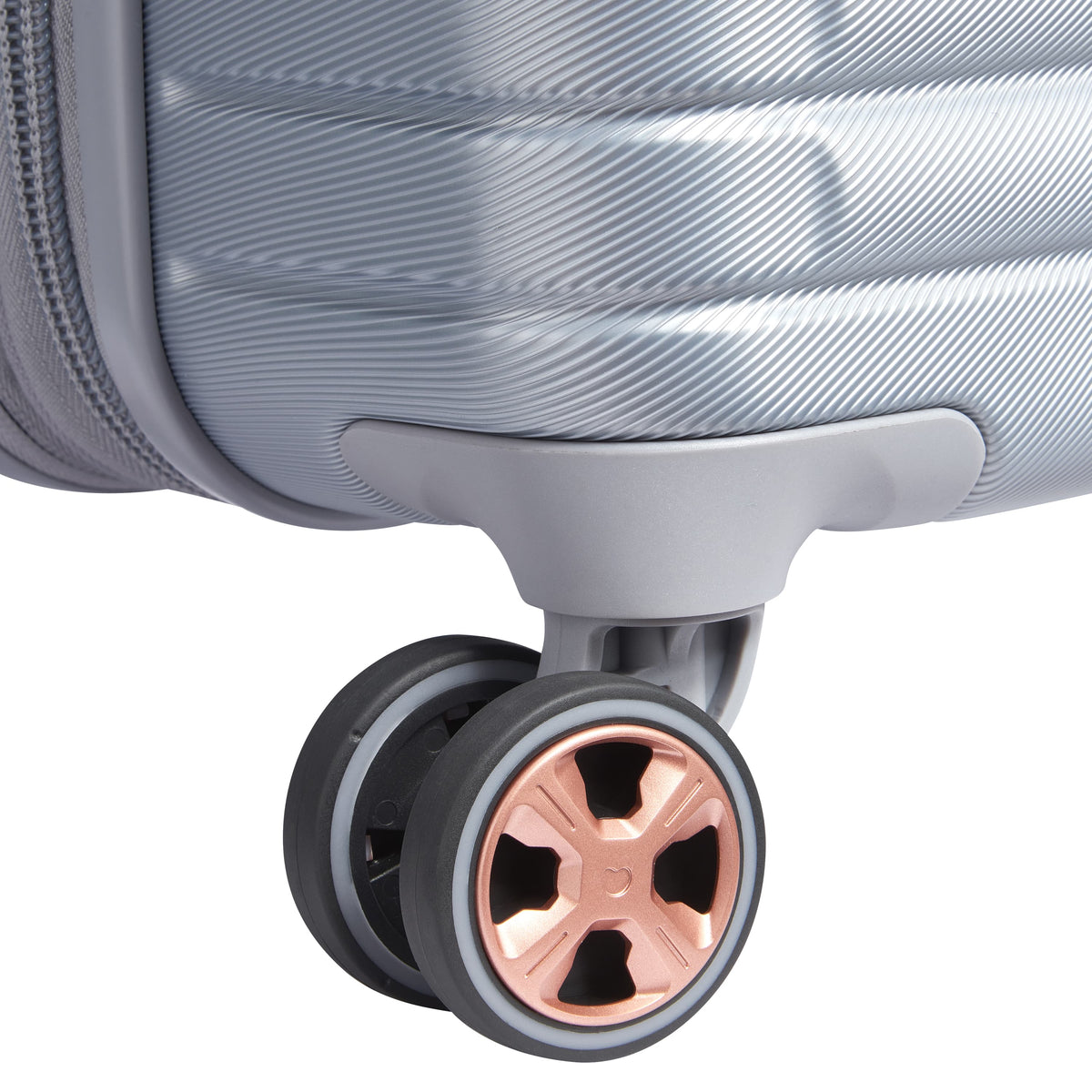 Delsey Cruise 3.0 - Carry-On Plus Expandable Spinner - Platinum