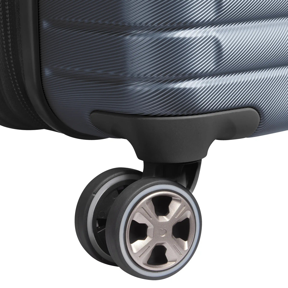 Delsey Cruise 3.0 - Medium Expandable Spinner - Graphite