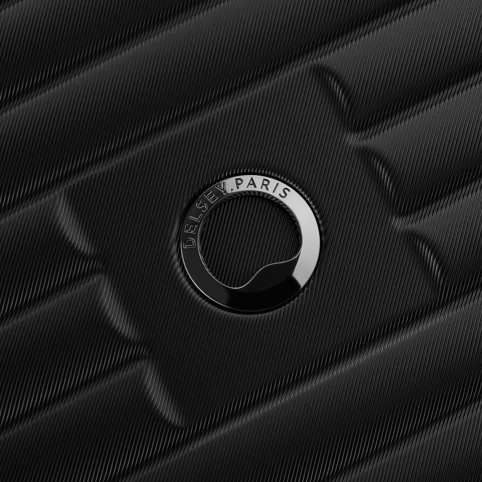 Delsey Cruise 3.0 - Large Expandable Spinner - Black