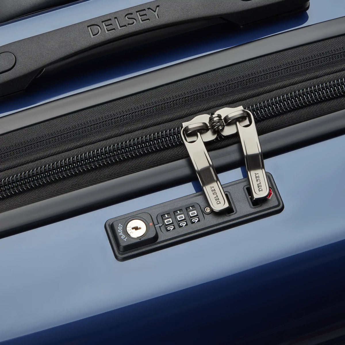 Delsey Cruise 3.0 - Medium Expandable Spinner - Deep Sea Navy