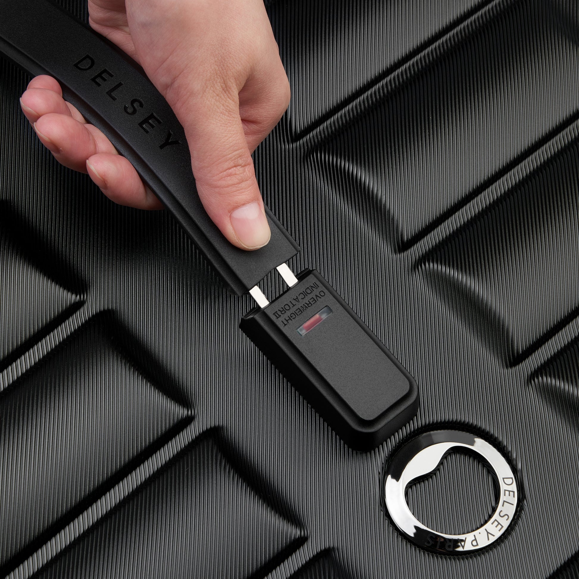 Delsey SHADOW 5.0 - L Trunk (74.5cm) - Black