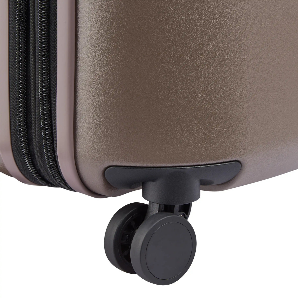 Delsey Florence By Mills X DELSEY PARIS CATCH FLIGHTS - Carry-On Plus Expandable Spinner - Chestnut