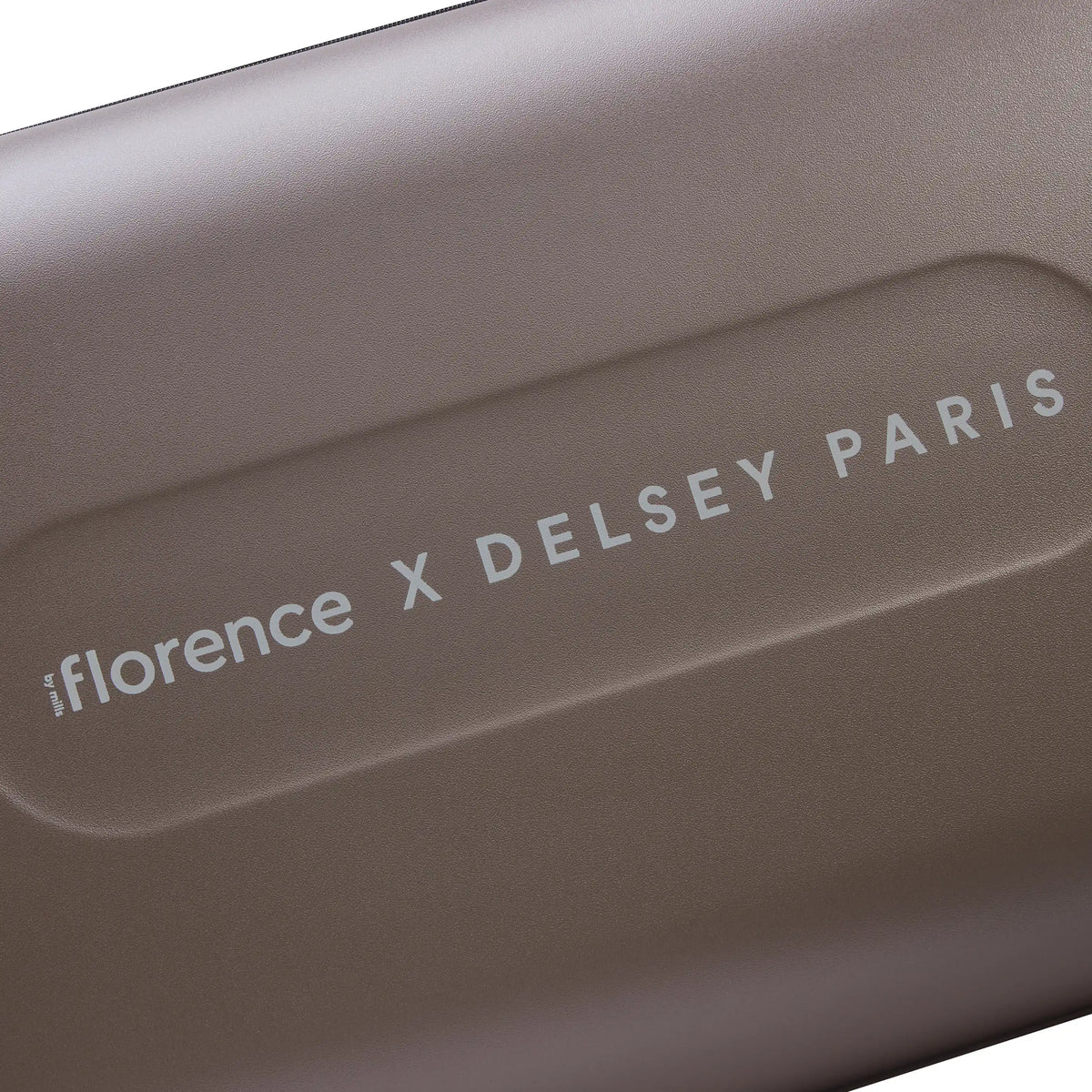 Delsey Florence By Mills X DELSEY PARIS CATCH FLIGHTS - Medium Expandable Spinner - Chestnut