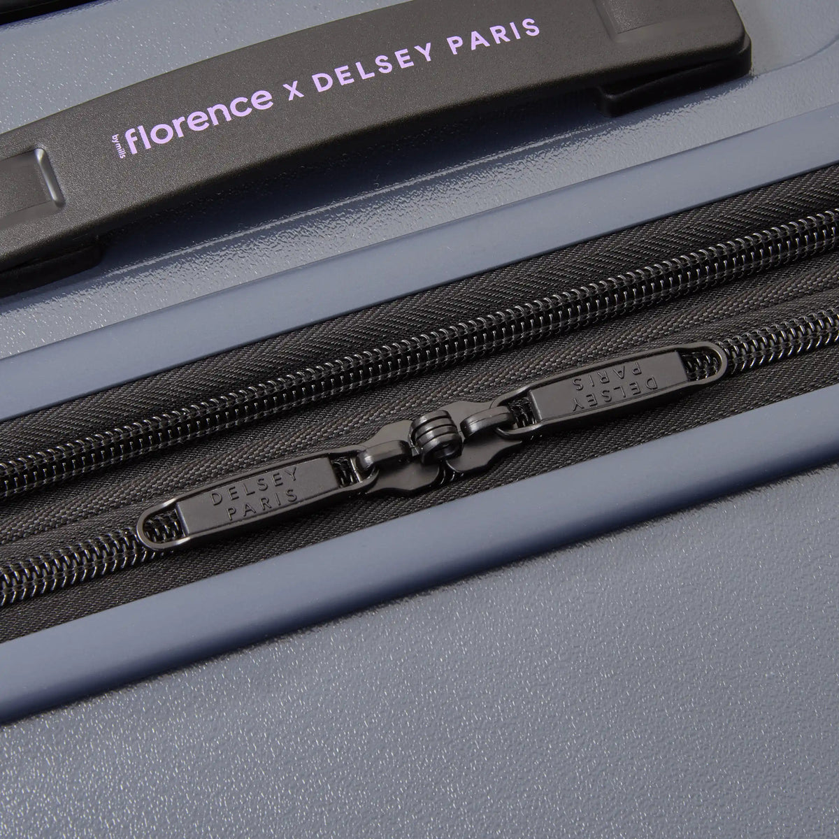 Delsey Florence By Mills X DELSEY PARIS CATCH FLIGHTS - Medium Expandable Spinner - Anthracite