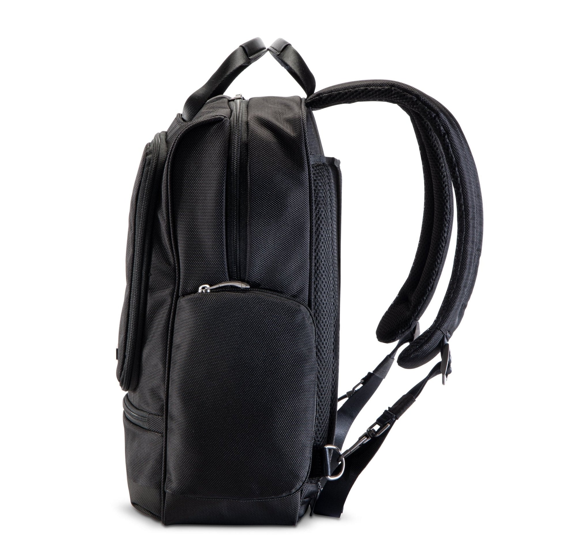 Ricardo Beverly Hills Flight Essentials Softside Deluxe Backpack, 23L (Member Exclusive)