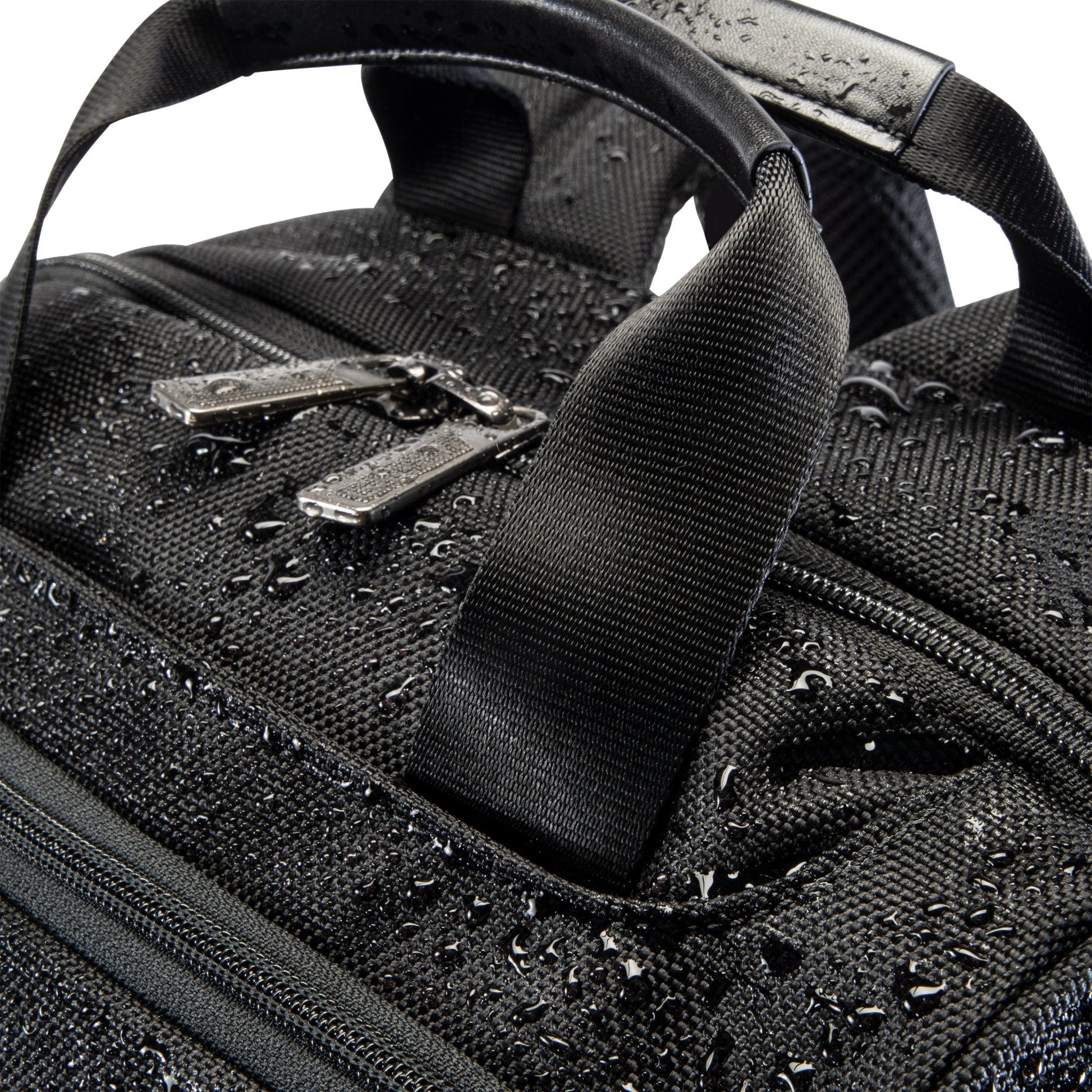 Ricardo Beverly Hills Flight Essentials Softside Deluxe Backpack, 23L (Member Exclusive)