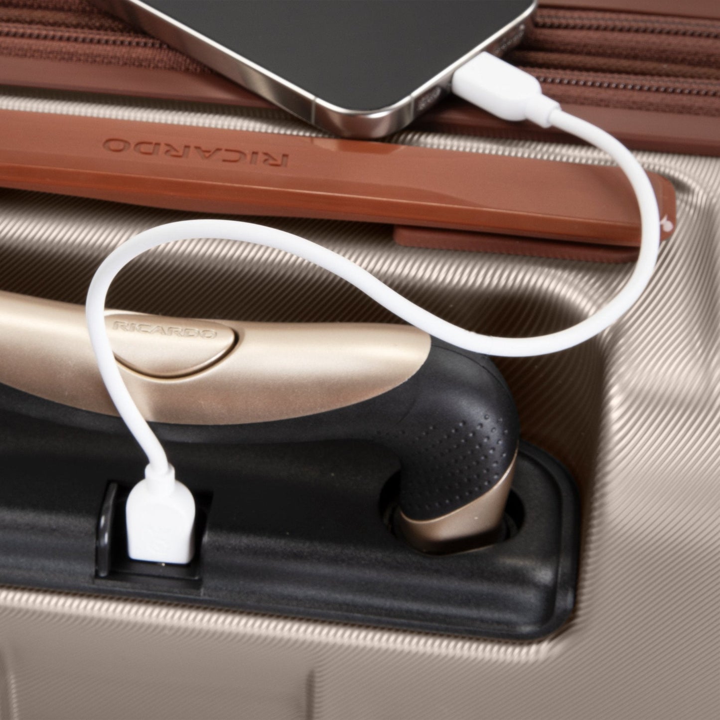 Ricardo Beverly Hills Montecito 2.0 FastAccess™ Front-Opening Hardside Carry-On Expandable Spinner - Champagne
