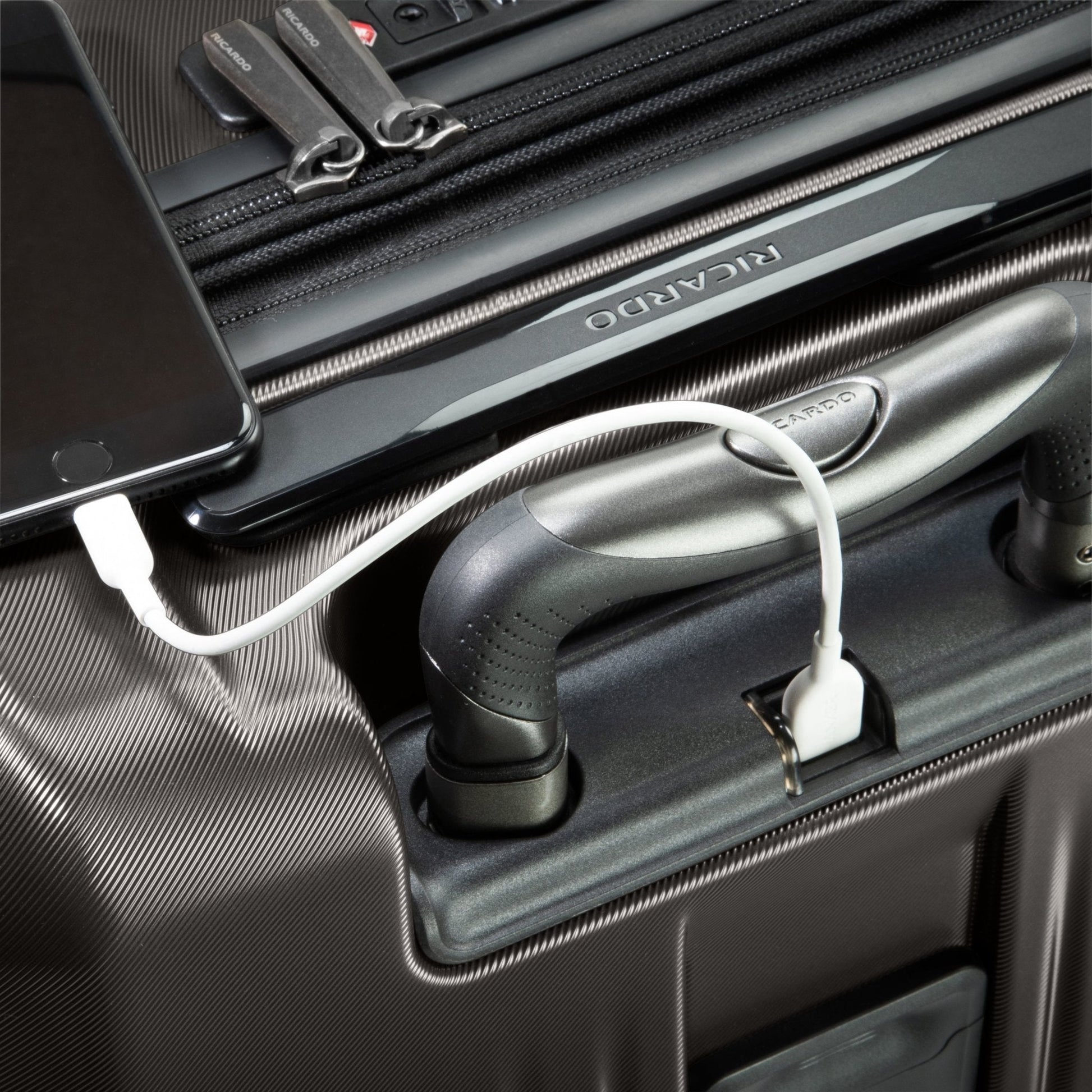 Ricardo Beverly Hills Montecito 2.0 Hardside Carry-On Expandable Spinner - Graphite
