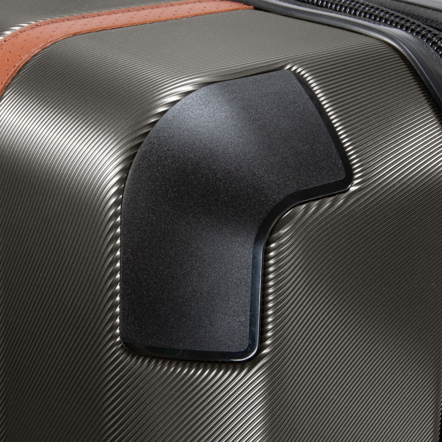 Ricardo Beverly Hills Montecito 2.0 Hardside Large Check-In Expandable Spinner - Graphite