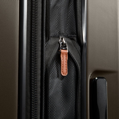 Ricardo Beverly Hills Montecito 2.0 Hardside Large Check-In Expandable Spinner - Graphite