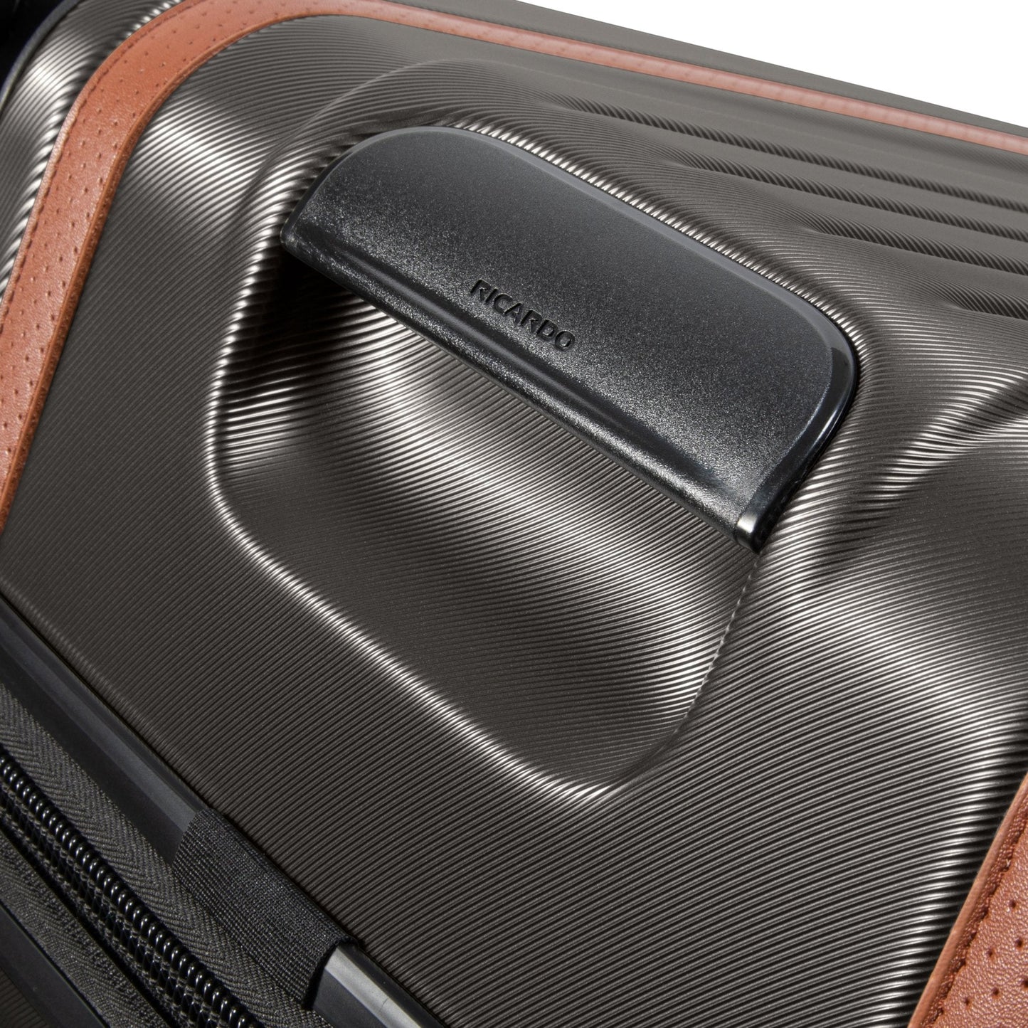 Ricardo Beverly Hills Montecito 2.0 Hardside Large Check-In Expandable Spinner - Graphite