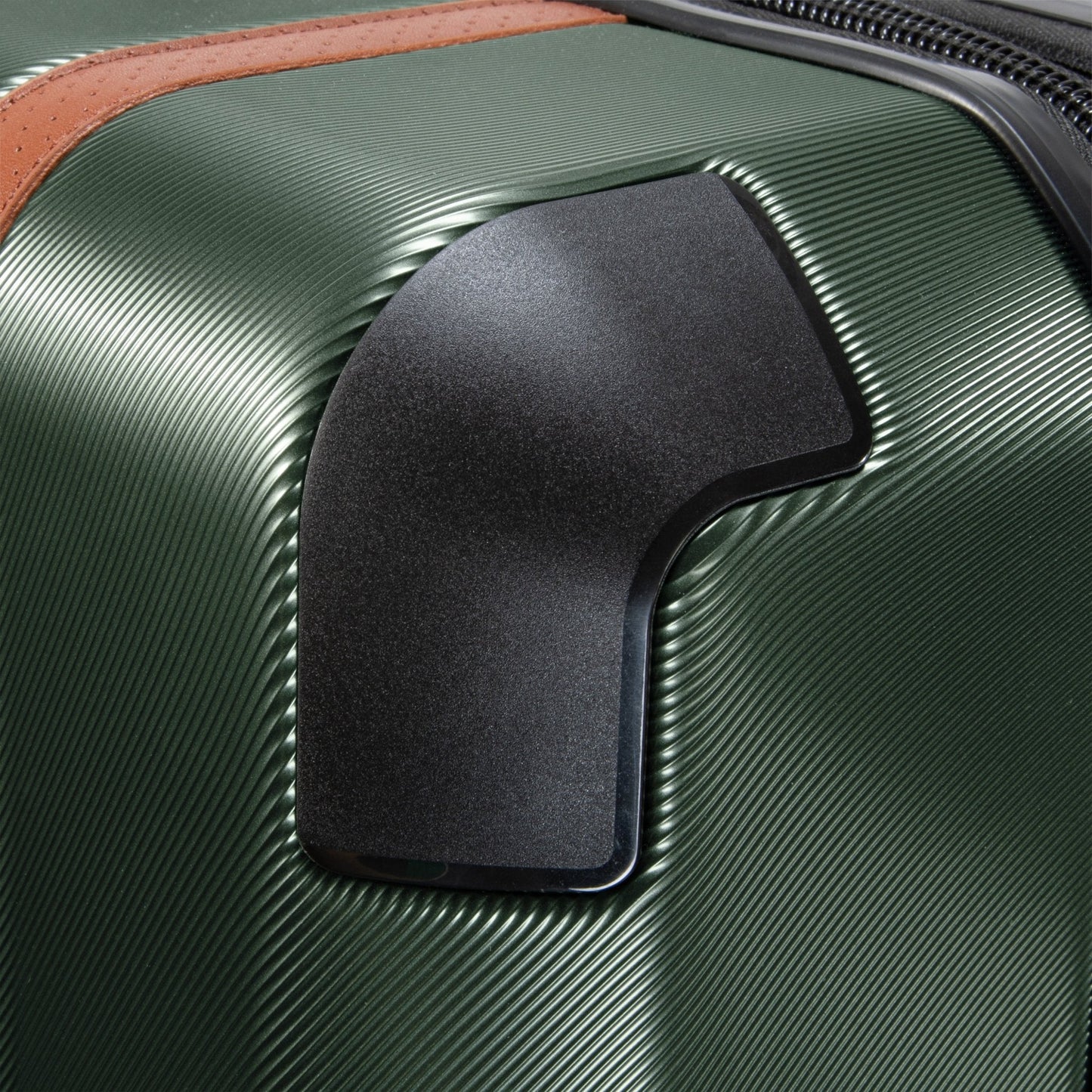 Ricardo Beverly Hills Montecito 2.0 Hardside Medium Check-in Expandable Spinner - Hunter Green