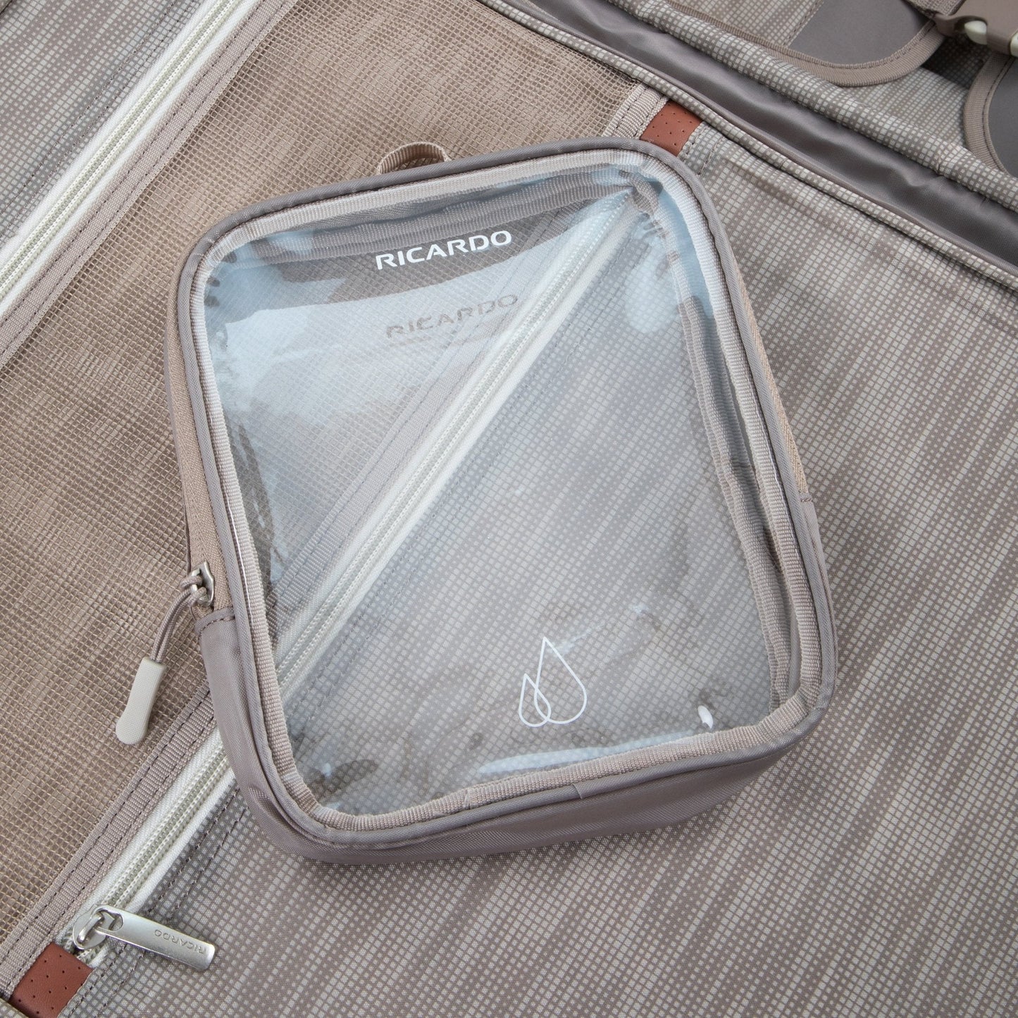 Ricardo Beverly Hills Montecito 3.0 Softside Carry-On Expandable Spinner - French Grey