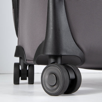 Ricardo Beverly Hills Montecito 3.0 Softside Large Check-In Expandable Spinner - French Grey