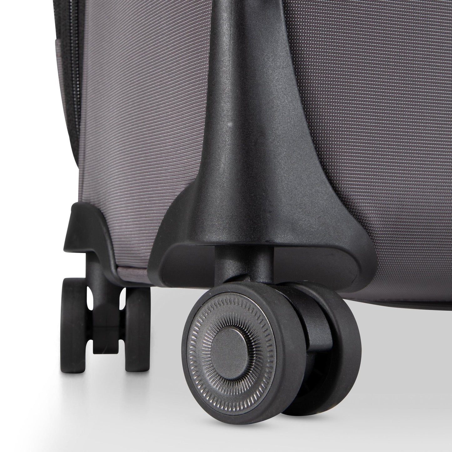 Ricardo Beverly Hills Montecito 3.0 Softside Medium Check-In Expandable Spinner - French Grey